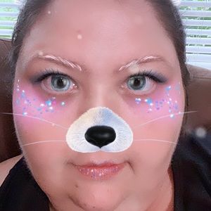 Meet your Posher, Mysti